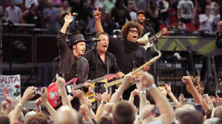 Bruce-Springsteen-announces-2014-Australian-tour